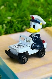 1979 Disney Matchbox, Donald Duck Police Officer Diecast Jeep - Picture 1 of 5
