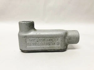 Appleton Electric Unilet w/Cover 1/2lb Form 35 Cover: 1/2"  #9967 - Picture 1 of 6