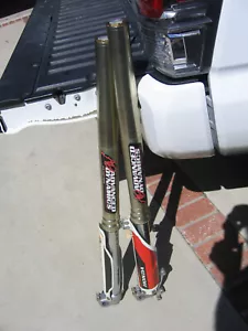 00-01 2000 HONDA CR250 OEM R&LFRONT FORKS SUSPENSION FRESH SERVICE OIL & SEALS - Foto 1 di 16