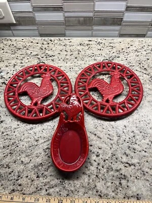 Juego de 3 remaches de hierro fundido Red Gallo cuchara reposacabezas decoración cocina colgante de pared Foto 1 de 4