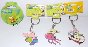 SPONGE BOB SQUARE HOSE: SET MIT 3 SCHLÜSSELANHÄNGERN & 1 PIN KONVOLUT (TK) - Bild 1 von 7