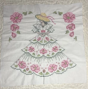2 Vtg Cotton Hand Embroidered Southern Belle Pillow Halves Match Set 18" - Picture 1 of 7