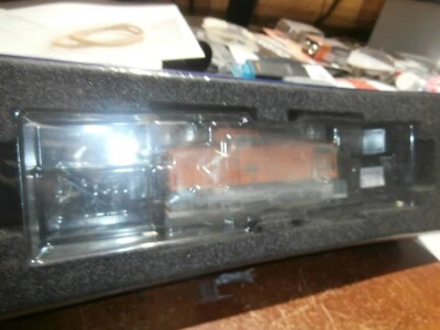 ROCO HO SCALE ITEM # 78264 EUROPEAN STYLE DIESEL LOCOMOTIVE   -DR -106 076-3 - Image 1 of 4