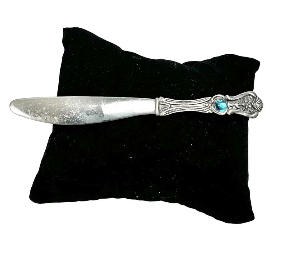 Cuchillo de peltre de plata JJ firmado de colección con broche/pin de piedra Foto 1 de 4