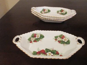 Hammersley England Strawberry Ripe Bone China Small 8" Serving TRAY W/Gold Trim - Picture 1 of 5