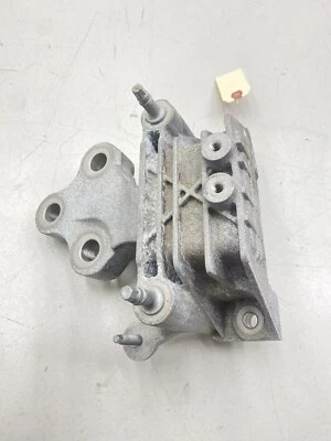 2021 CHRYSLER PACIFICA  Automatic Transmission Mount Bracket P68224742AD OEM - Image 1 of 4