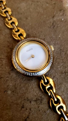 Reloj Gucci Bisel Intercambiable 11/12.2 Esfera Blanca Foto 1 de 4