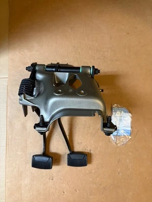 Reconstruído 87-91 Ford Truck conjunto de pedais de embreagem F150 F250 F350 / NOVAS BUCHAS - Imagem 1 de 4