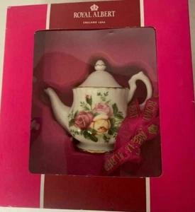 Royal Albert Old Country Roses Teapot Christmas Ornament New In Box NIB - Picture 1 of 1