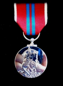 CORONATION MEDAL 1953 FULL SIZE RIBBON, REPRODUCTION/COPY - Picture 1 of 3