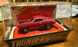 NEW AUTO WORLD JOHNNY LIGHTNING 1970 PLYMOUTH HEMI CUDA HO SLOT CAR - Picture 1 of 6