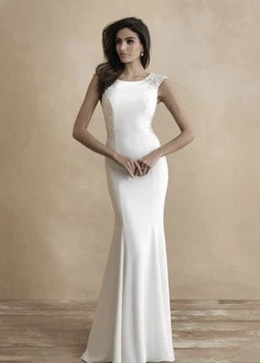 Allure 浪漫新娘礼服全新带标签风格 3318 — 第 1/4 张图片