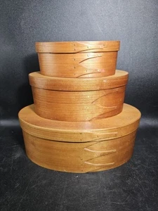 SET OF 3 VINTAGE SHAKER WOODEN OVAL STACKING BRASS NAIL NESTING BOXES - Picture 1 of 9