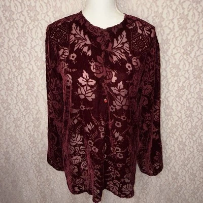VTG Spiegel Woman’s Burgundy Semi Sheer Floral Burnout Velvet Top/Blouse Size 4 - Image 1 of 4