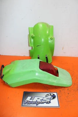 1997 KAWASAKI KLX300R REAR GREEN FEMDER HAS CRACKS 35022-1300-6W - Image 1 of 4