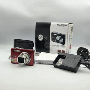 Vintage General Electric Digital Camera GE E1050 TW 10.1MP Red With Changer VGC - Picture 1 of 15