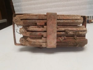 Vintage Red Emergency Roadside Reflectors Set of 3 Folding Base Frame (V) - Picture 1 of 9