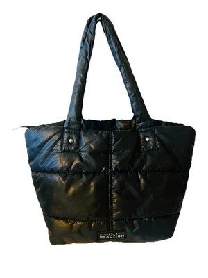 Bolso de Mano Kenneth Cole Reaction Negro Acolchado Hinchado Nylon Doble Asa Transit Foto 1 de 4