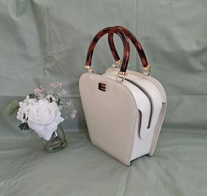 Women's Etro Off-white Leather High-End Designer Luxury Handbag - Picture 1 of 20