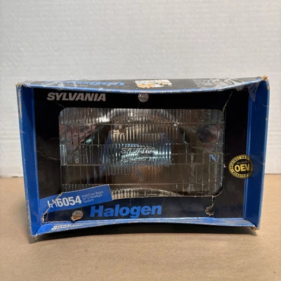 Luz de cabeza halógena de repuesto Sylvania (H6054) 12V 7 7/8 X 5 5/8 - NUEVO STOCK ANTIGUO Foto 1 de 4