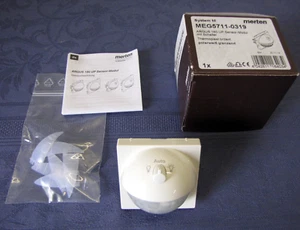 MERTEN System M MEG5711-0319 Argus 180 UP Sensor-Modul polarweiss glänzend - Bild 1 von 5