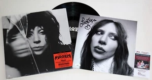 LADY GAGA SIGNED MAYHEM POSTER & LP VINYL ALBUM NEU HANDSIGNIERT JSA COA - Bild 1 von 2