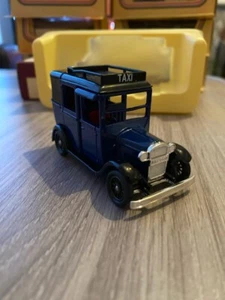 LLEDO PREMIER DAYS GONE 47000 '1933 AUSTIN FX2 TAXI CAB - BLUE' MIB/BOXED - Picture 1 of 5
