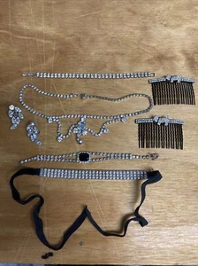Lot Of Bling Jewelry Rhinestones Glass Bracelet Necklace Earrings - Picture 1 of 4