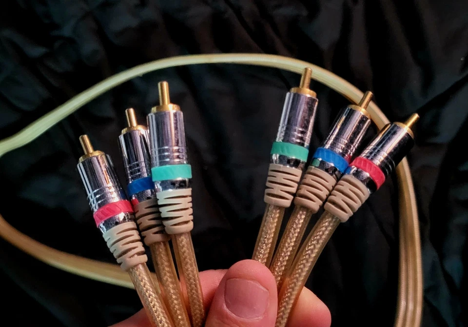 Cable de audio y video RCA con punta dorada ▪️ 6’ Foto 1 de 2