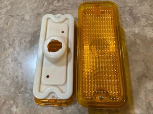 GM 73 74 75 76 77 78 79 80 GMC CHEVROLET TRUCK C10 PARK LIGHT LENS Set Amber - Picture 1 of 3