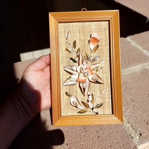 Vintage Shell Art Wall Art Framed Floral Design 8"x5" Picture - Picture 1 of 8