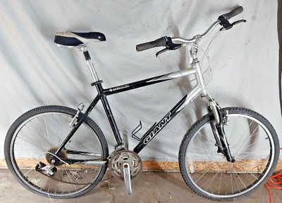 2010 Giant Sedona Comfort Hybrid Bike 21" X-Large Triple Suspension USA Shipper! - Image 1 of 4