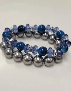 Handgefertigtes Armband grau & blau Kunstperlen - Bild 1 von 7