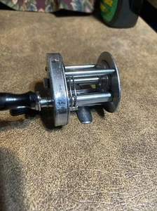 Vintage SHAKESPEARE DIRECT DRIVE No. 1924 MODEL FK Reel fishing fish Silver - Picture 1 of 4