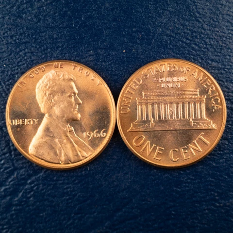 (1) 1966 Lincoln Memorial Cent, Uncirculated Condition, BU Red Penny #162 Cover