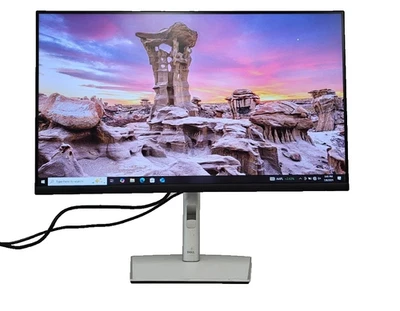 Dell P2722H 27" Full HD IPS LED Monitor with stand 1920x1080 HD - Image 1 of 4