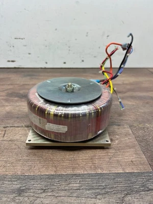 Avel Lindberg Toroidal power Transformer 530VA Primary 120/240, Secondary 45+45 - Image 1 of 4