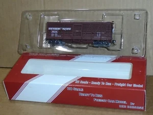 : Red Caboose HO _ 46/47 Scheme "Southern Pacific Stock Car" Boxed #RR-39002-17 - Picture 1 of 21