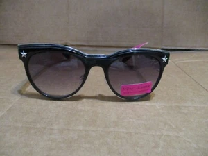 Betsey Johnson Sunglasses Black Cat eye With Silver Stars NWT - Picture 1 of 12