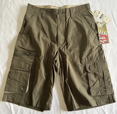 NOVO Bermuda de Carga Quiksilver Youth Boy 18 29” Cintura Bolsos Zíper 12” Costura Interna - Imagem 1 de 4