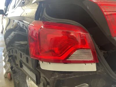 Used Left Tail Light Assembly fits: 2014 Chevrolet Impala quarter panel mounted - Изображение 1 из 4