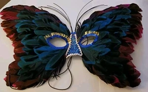 🎉Mysterious Masquerade Ball Mardi Gras Mask Beautiful Sequins & Feathers Q - Picture 1 of 5