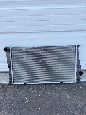 2007-13 BMW E82 E90 E92 E84 135 335i AT N54 N55 Engine Main Radiator Cooling OEM - Image 1 of 4