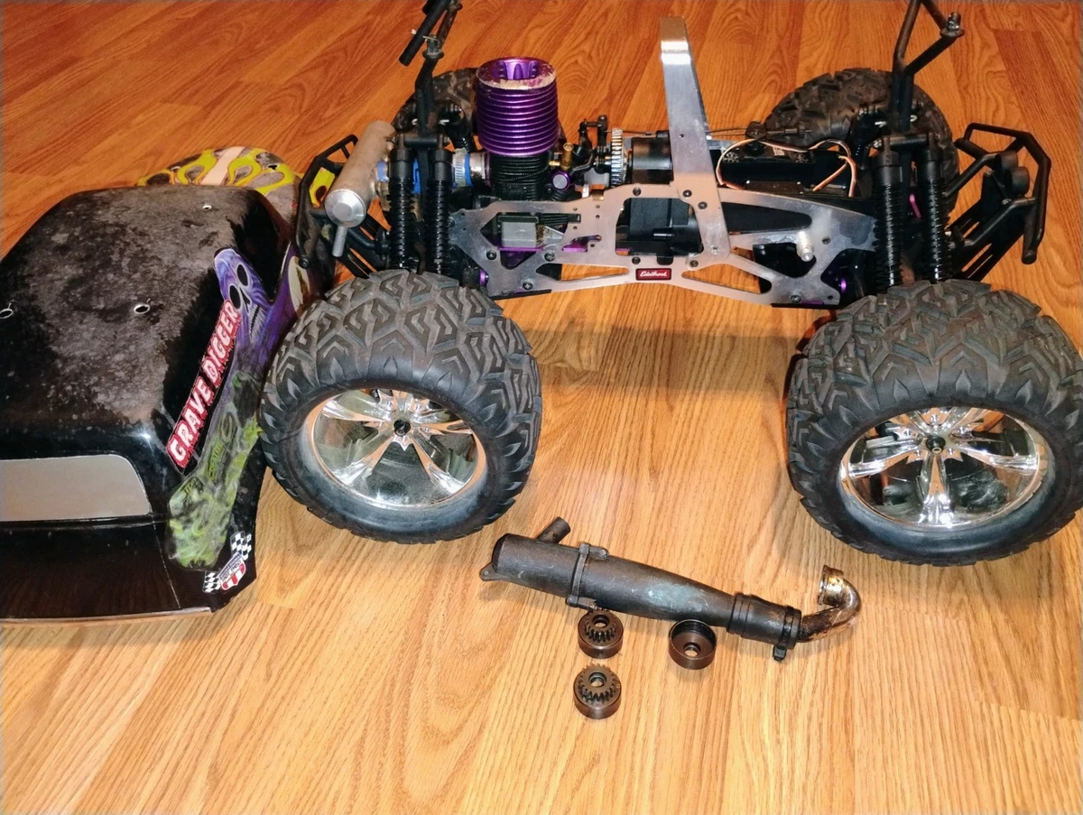 HPI　サベージ　X 1/8　ボディ*212 | HPI 1⁄8 サベージ X エンジン RC カー SAVAGE ラジコン