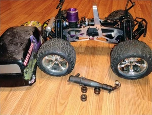 HPI Savage 25  - Picture 1 of 5