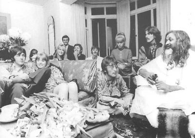 Archivo de fotografía de PHILIP TOWNS POSTALES DE LOS BEATLES TODAS LAS OCASIONES AÑOS 60 Foto 1 de 4