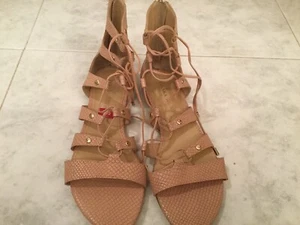 Ivanka Trump Tan Women’s Strappy Shoes Size 7.5 M Sandals (NEW) - Picture 1 of 6