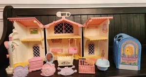Vintage 1985 My Little Pony Lullaby Nursery House & Pretty Parlor W/accessories  - Picture 1 of 24