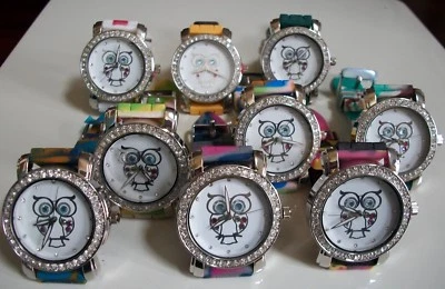 Moda Relojes informales para mujer Búho de silicona coloridos colores caramelo diamantes de imitación Foto 1 de 2