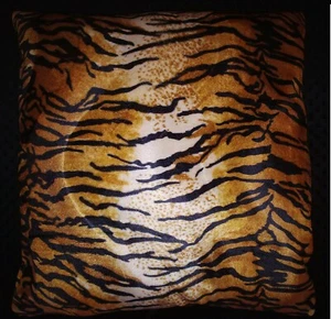 Tiger Print Pillow Cover Faux Fur Pillow 18x18 (set of 2) - Picture 1 of 3